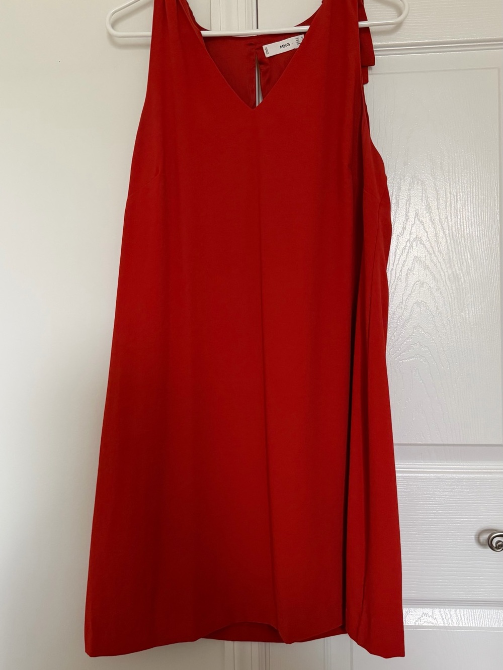Sleeveless orange V-Neck Shift Dress - Picture 1 of 2